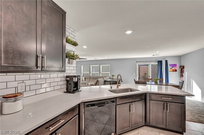 Building Photo - 10283 Massachusetts Ln