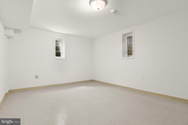 Building Photo - 4810 Rockwood Pkwy NW