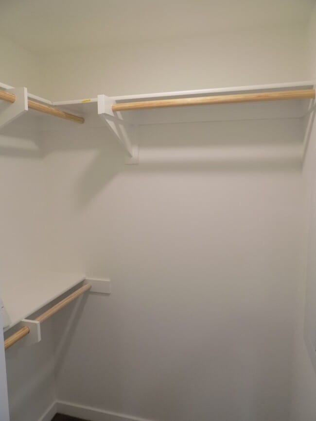 Building Photo - Beautiful 1 Bedroom 1 Bath Condo in Ranch ...