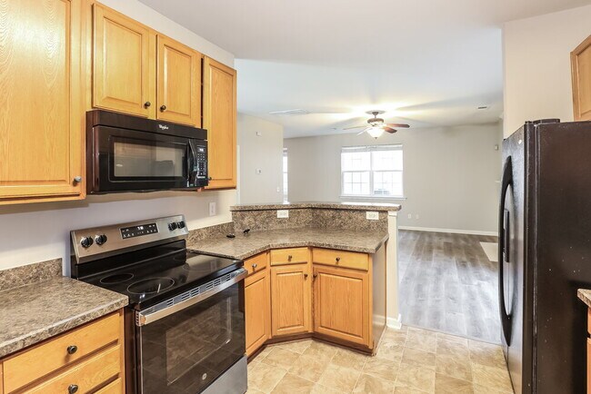 Building Photo - 4720 Abercromby St