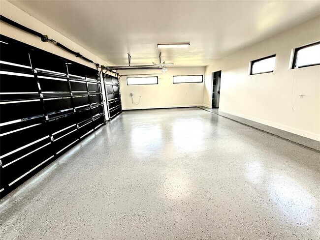 Building Photo - 1806 Lauren Dr