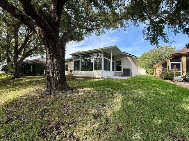 Building Photo - 8716 Canopy Oaks Dr