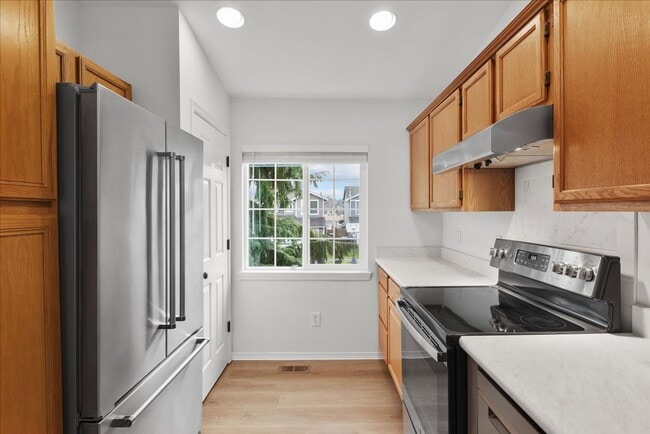 Building Photo - Beautiful & Freshly remodeled home in Fryelands Monroe