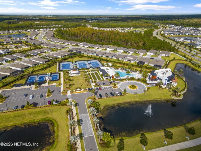 Building Photo - 11130 Town Vw Ct