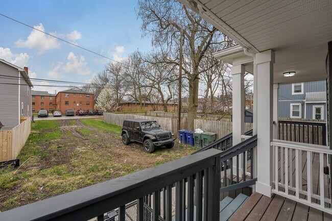 Building Photo - 1027-1029 Madison Ave