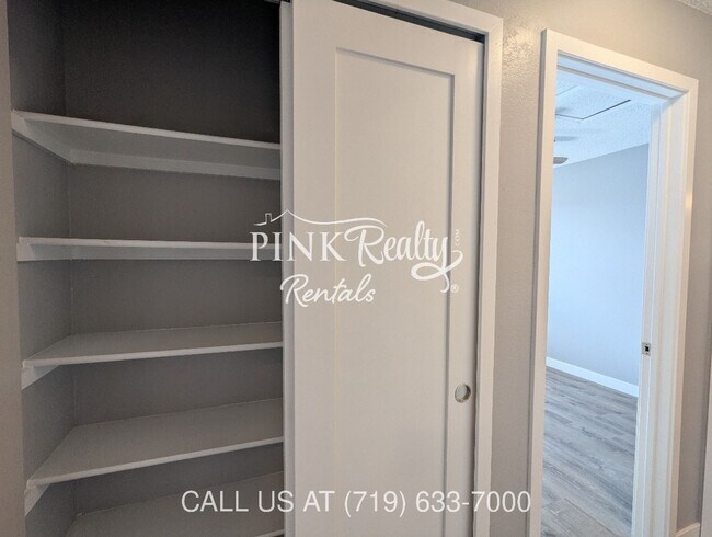 Building Photo - 4435 Hunting Meadows Cir