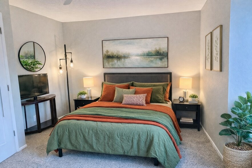 spacious bedroom - 10620 SW Davies Rd
