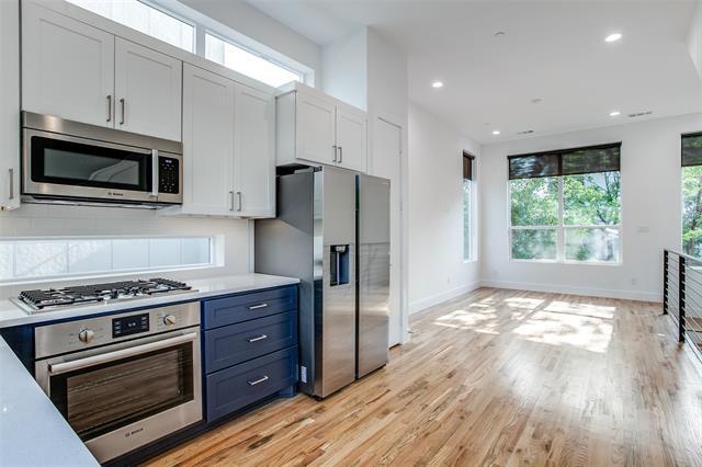 Building Photo - 5915 Hudson St