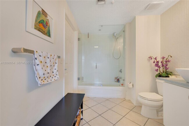 Building Photo - 3500 Coral Wy