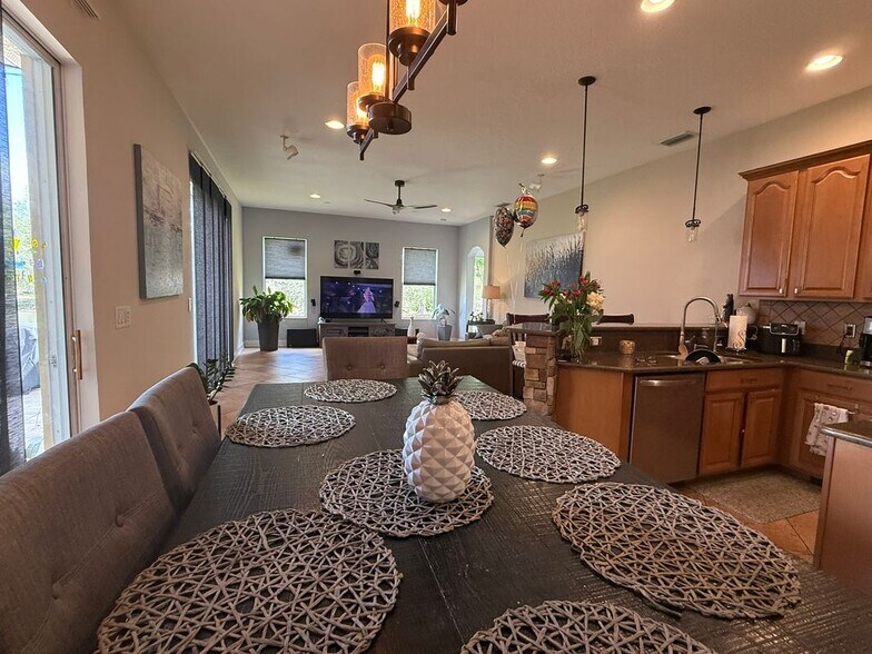 Building Photo - 4316 70th Ave E