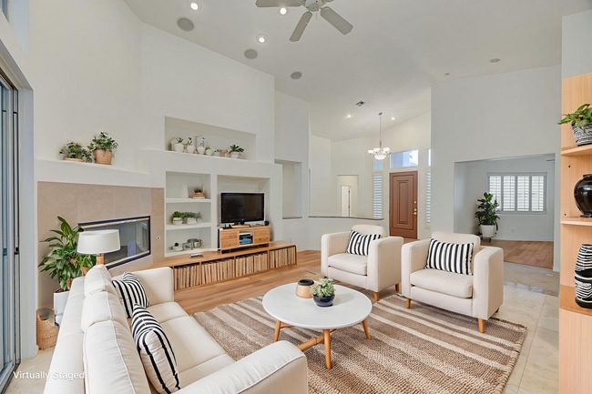 Building Photo - Canyon Ridge