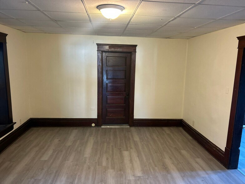Building Photo - 485 Allyn St