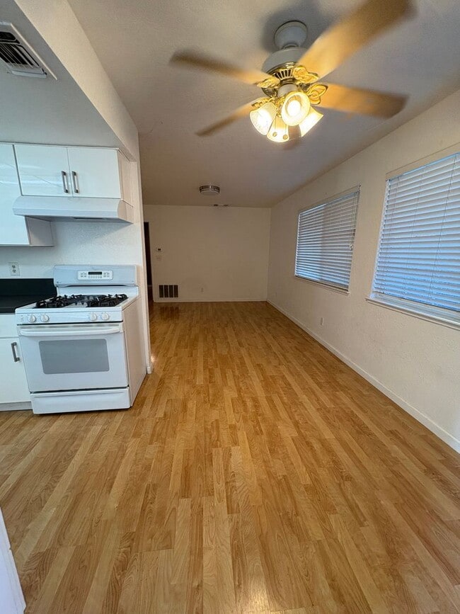 Building Photo - 628 Saratoga Ct