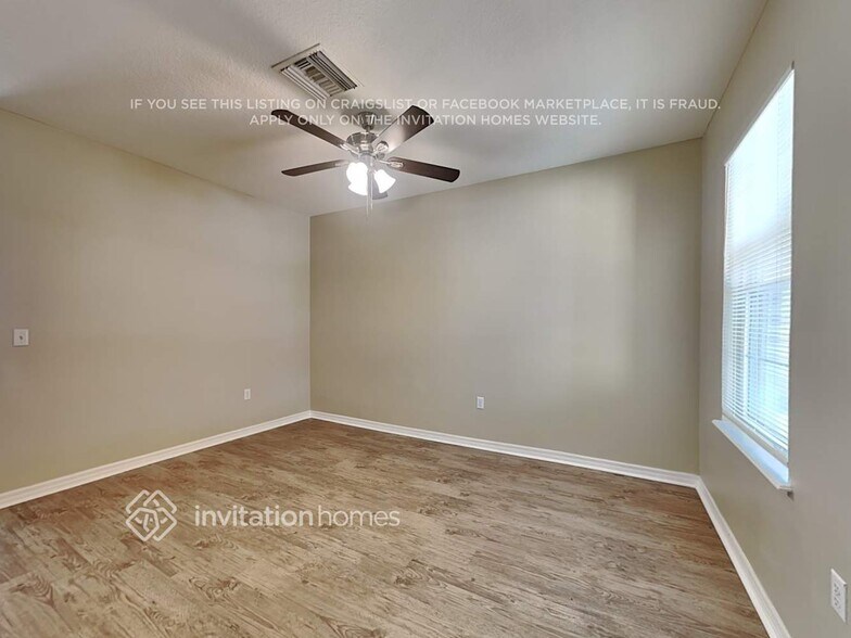 Building Photo - 6914 Glenbrook Dr