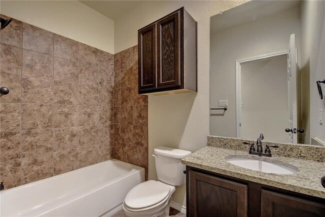 Building Photo - 467 Jack Rabbit Ln