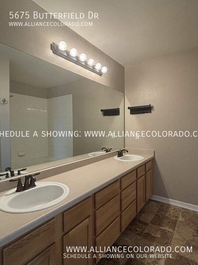 Building Photo - 5675 Butterfield Dr