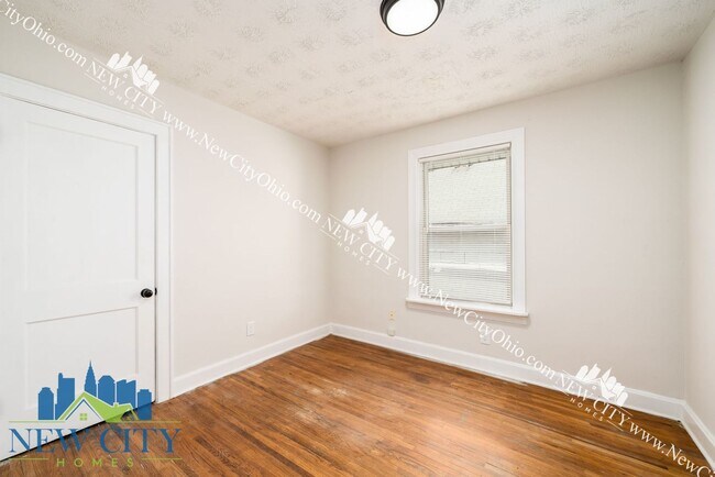 Building Photo - 30-32 Schultz Ave, Columbus, OH, 43222