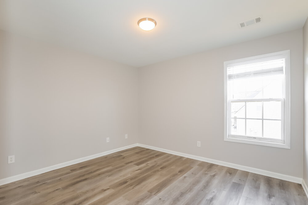 Building Photo - 1230 St James Pl