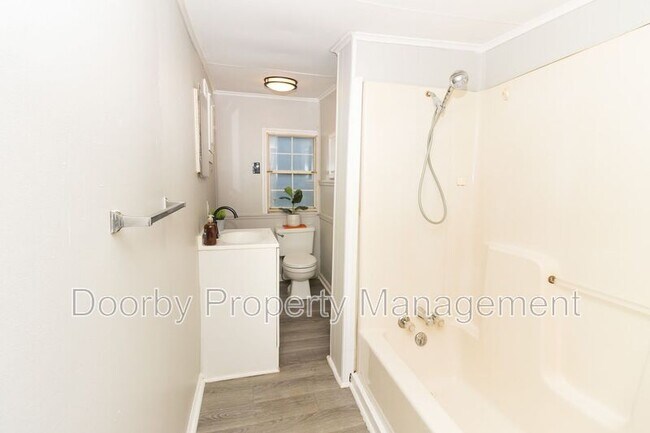 Building Photo - 2609 14th Ave