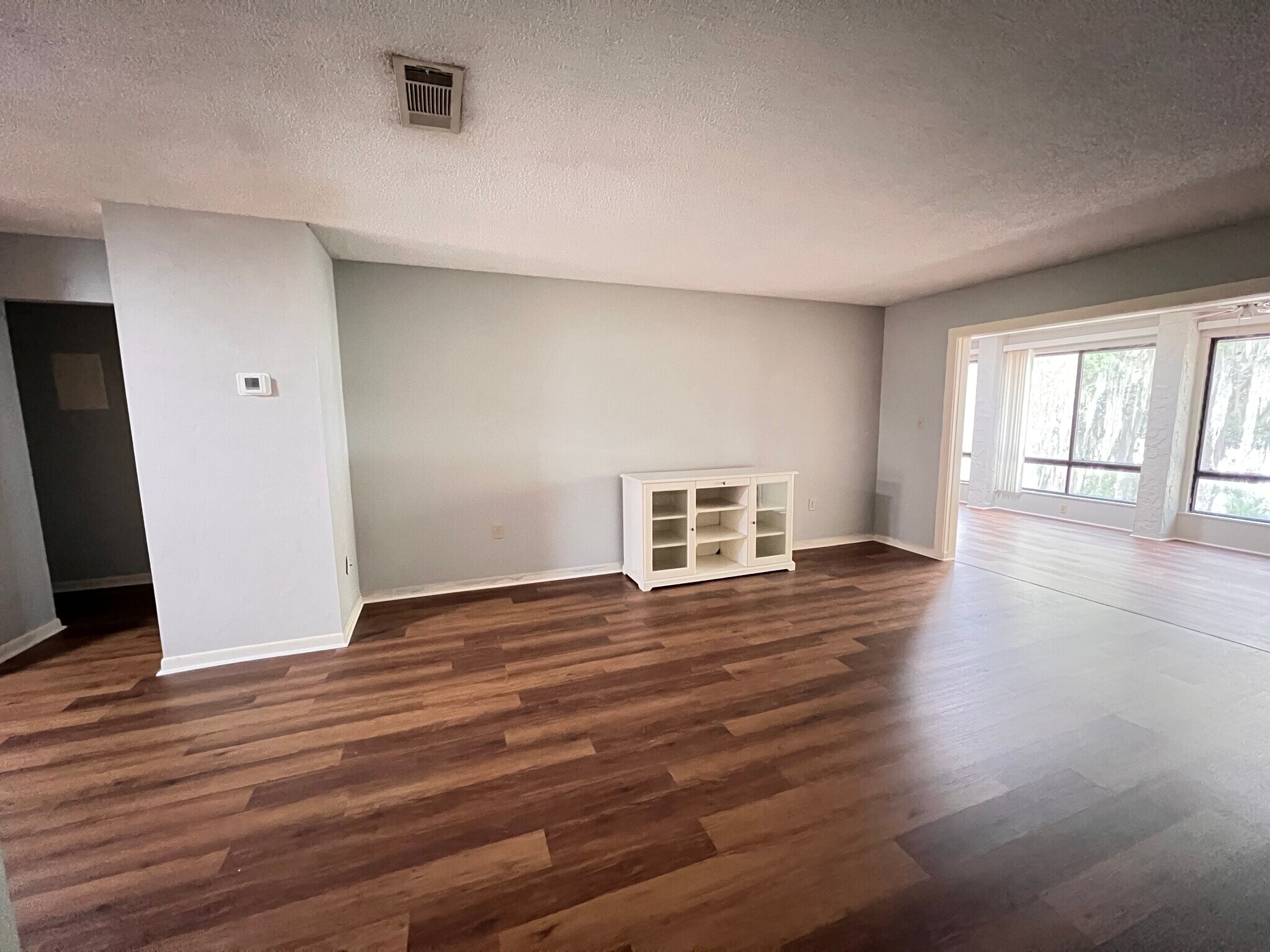 Building Photo - 2756 SW 14th Dr