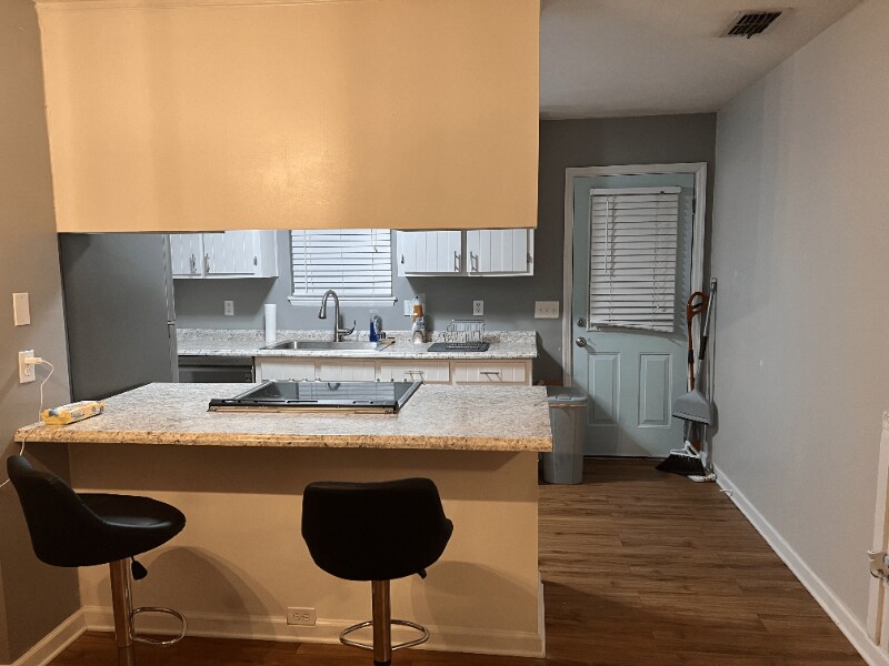 Building Photo - 2048 Canewood Ct