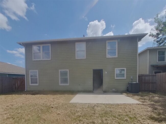 Building Photo - 21607 Fossil Trails Dr
