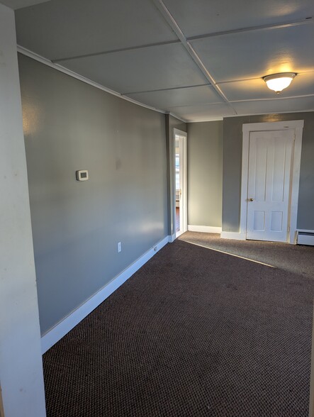 Building Photo - 159 Perham St