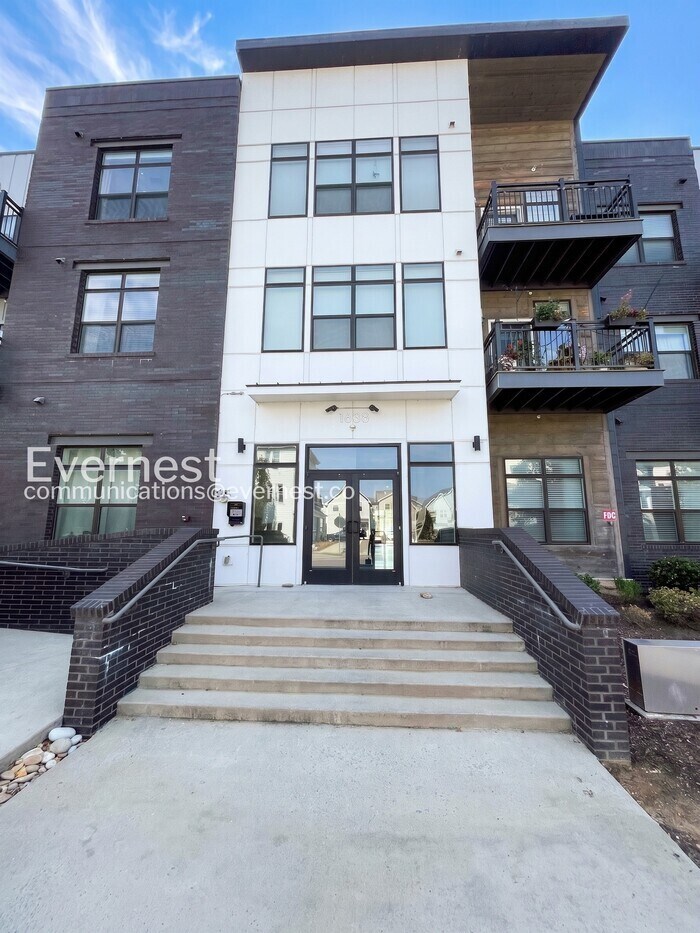 Building Photo - 1638 54th Ave N