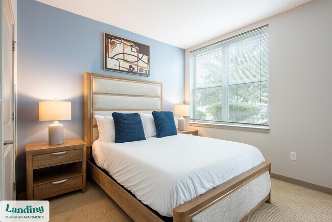 Building Photo - 1111 Stratford Ave