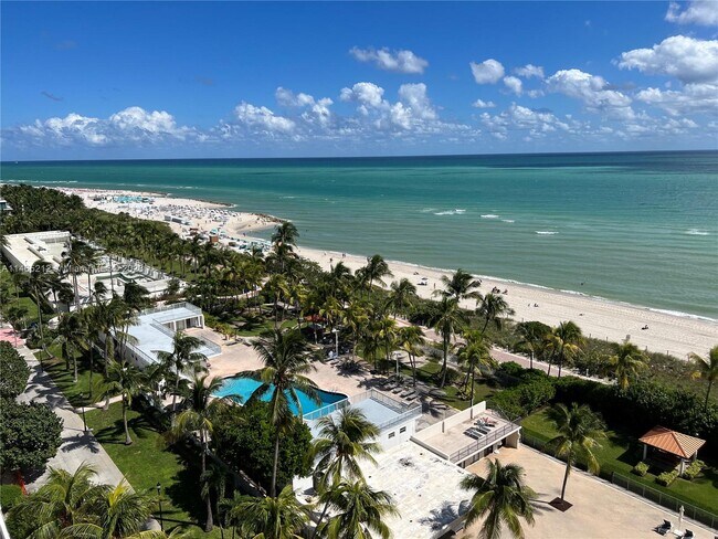 Building Photo - 2625 Collins Ave