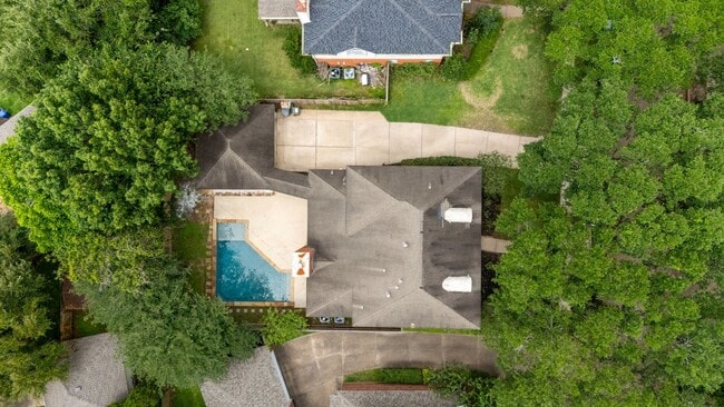 Building Photo - 3214 Richland Dr