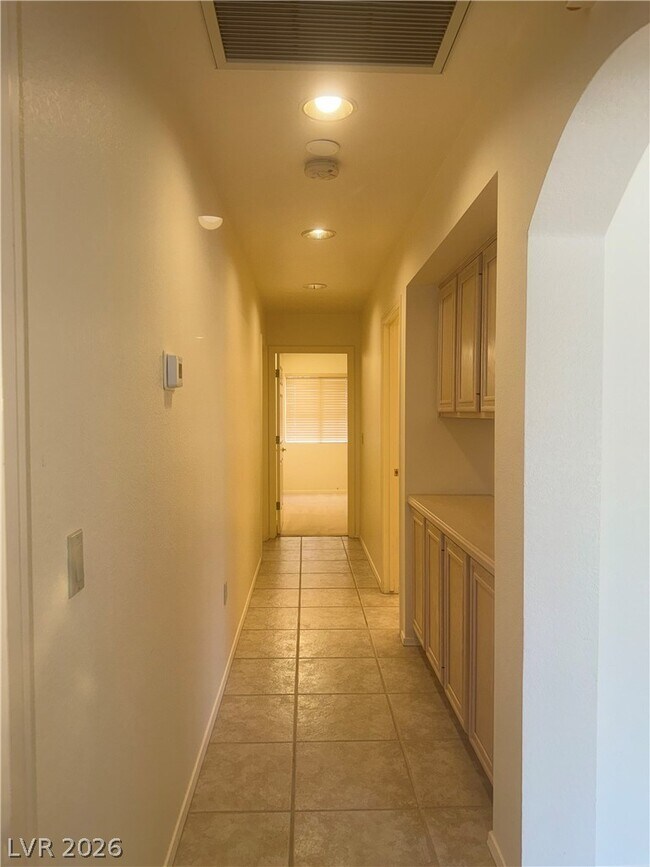 Building Photo - 8900 Kingsmill Dr