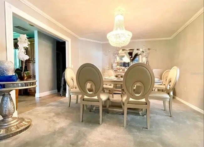 Building Photo - 1102 Sugartree Dr S