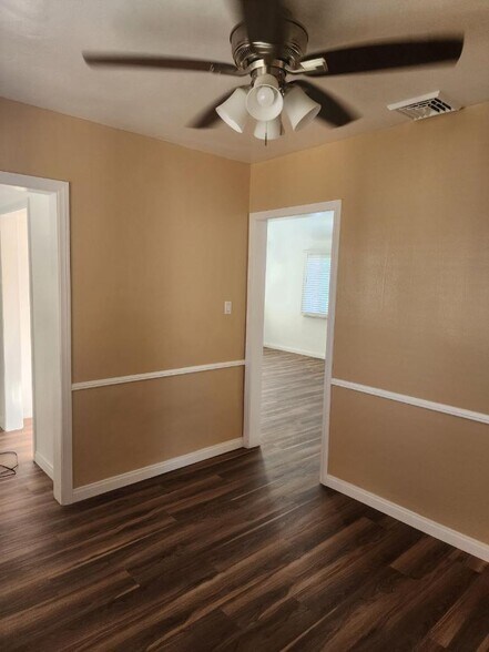 dining room - 2708 W 85th St