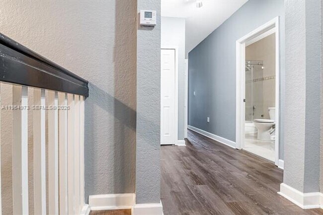 Building Photo - 11507 NW 77th St