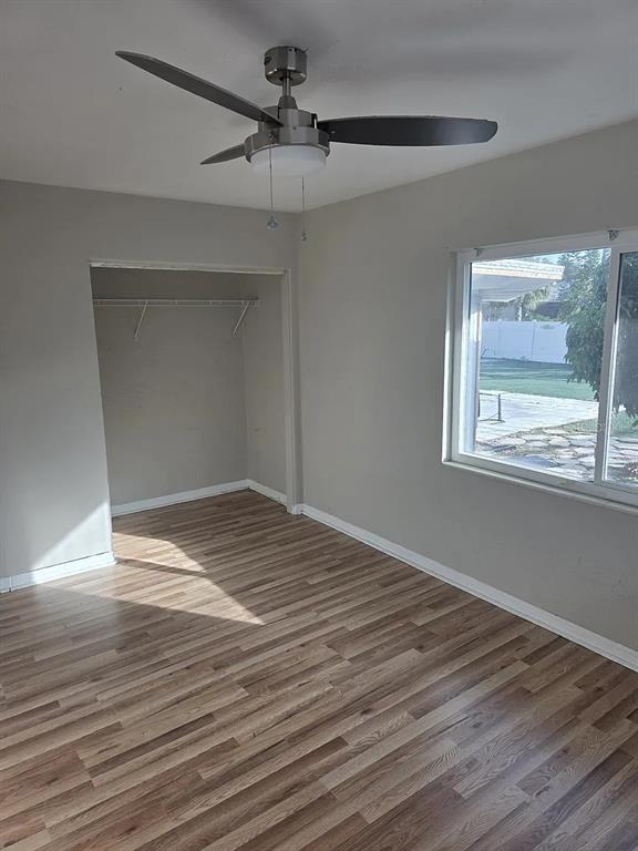 Building Photo - 622 Myrtle Way S