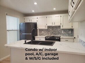 Building Photo - REDUCED RENT AND FREE MONTH OF RENT! South...