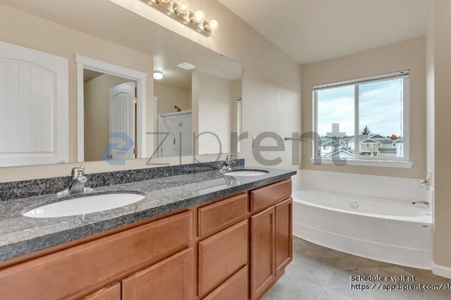 Building Photo - 1433 Bedstone Dr SE