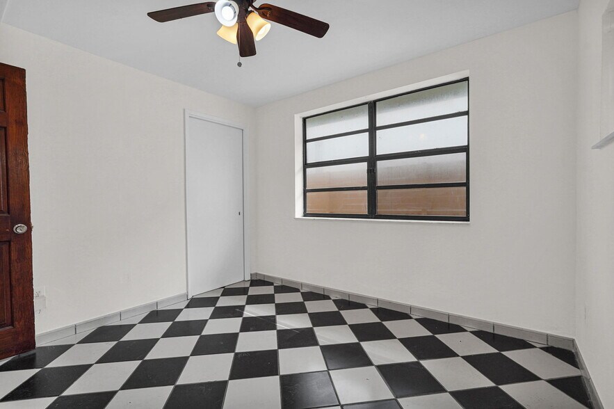 Building Photo - 75 NW 41st St