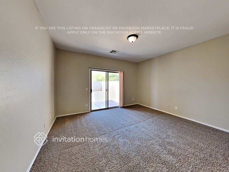 Building Photo - 1612 S 80th Dr