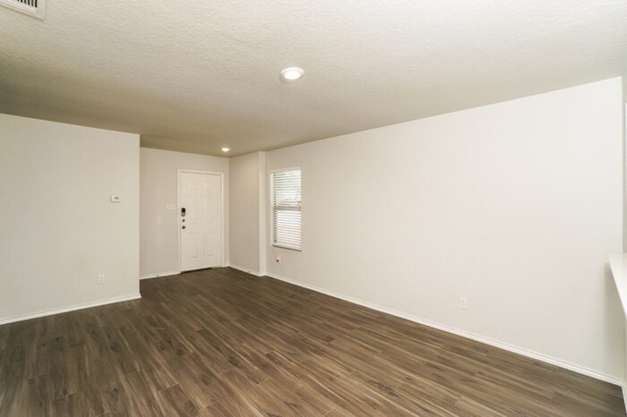 Building Photo - 8914 Gerald Ohara