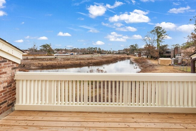 Building Photo - Master Suite with Balcony!!! Completely remodeled 2 level townhome close to the beaches of Surfside!