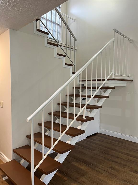 Building Photo - 8249 Breeze Cove Ln