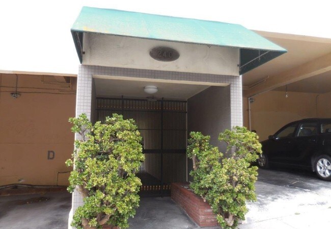 Building Photo - 240 St Joseph's
