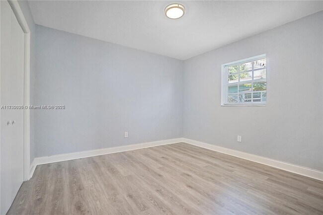 Building Photo - 1015 NW 130th St