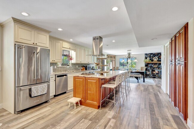 Building Photo - 5446 Reynolds Rd