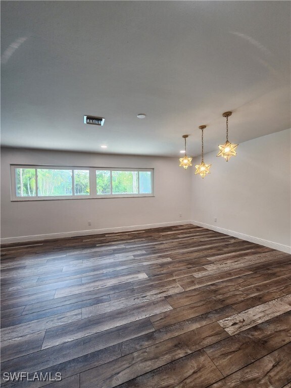 Building Photo - 5930 Spanish Oaks Ln