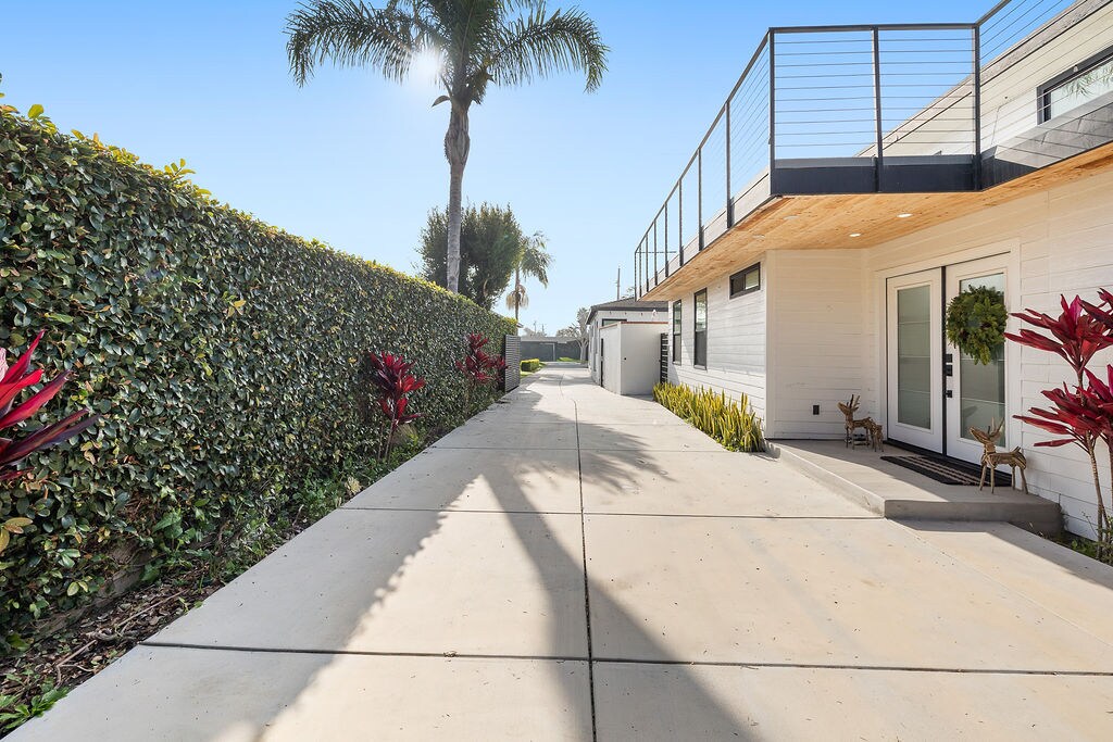 Building Photo - 236 Camellia Ln