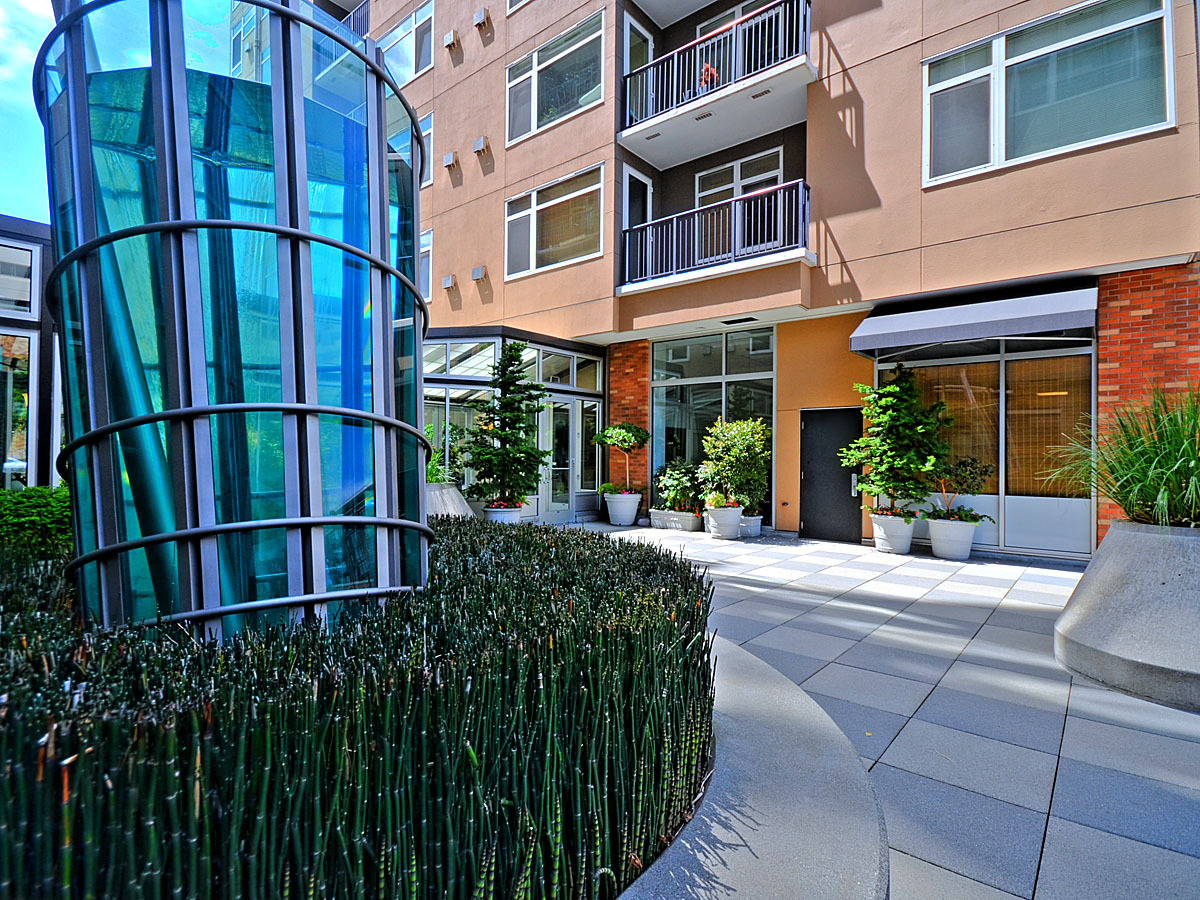 Building Photo - 2801 1st Ave