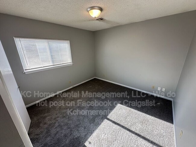 Building Photo - 4715 Switzer Rd